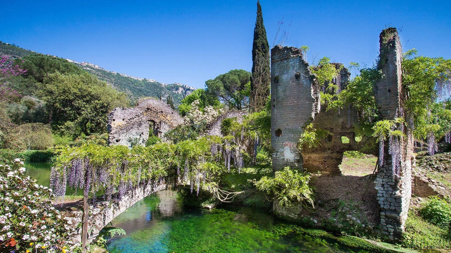 Giardini di ninfa tour