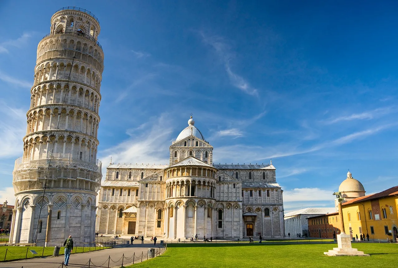 Pisa and Lucca Shore