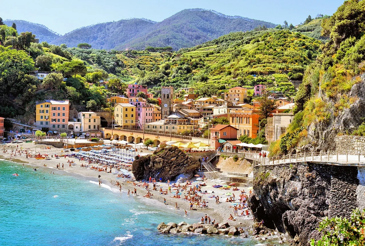 Shore Monterosso